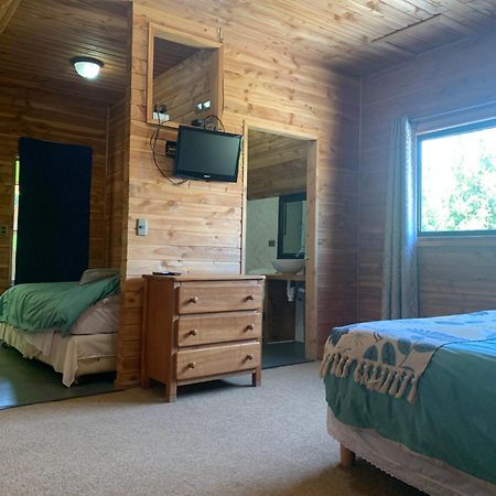 Hostal Tour Пукон Екстер'єр фото