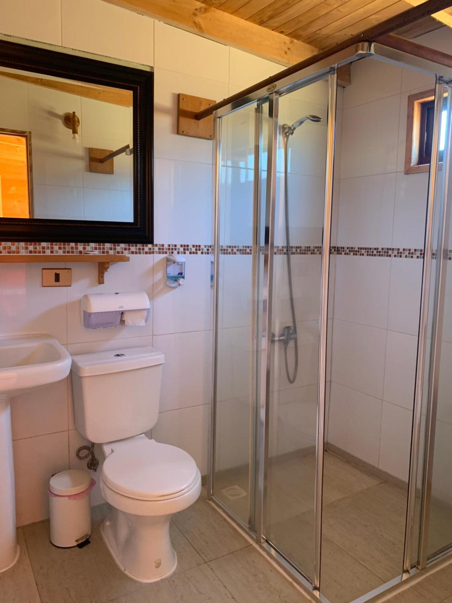 Hostal Tour Пукон Екстер'єр фото